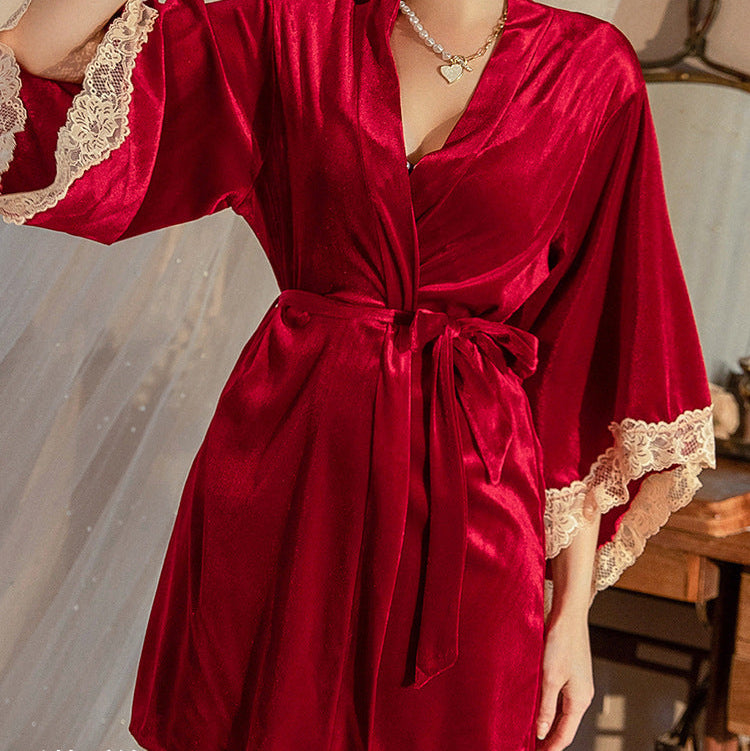 Crimson Velvet Robe（ガウン・全3色）